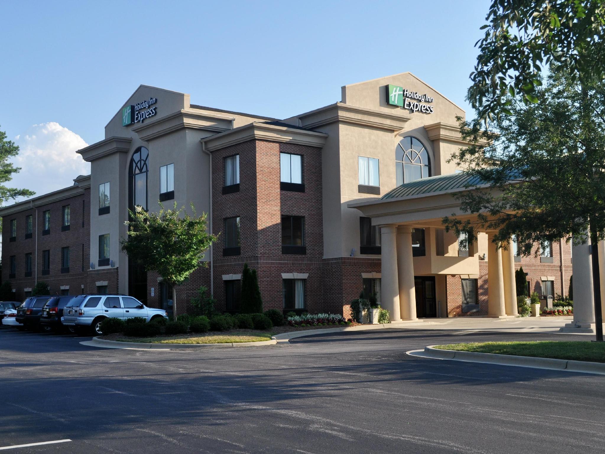 Holiday Inn Express Hotel & Suites Raleigh North - Wake Forest, An Ihg Hotel מראה חיצוני תמונה