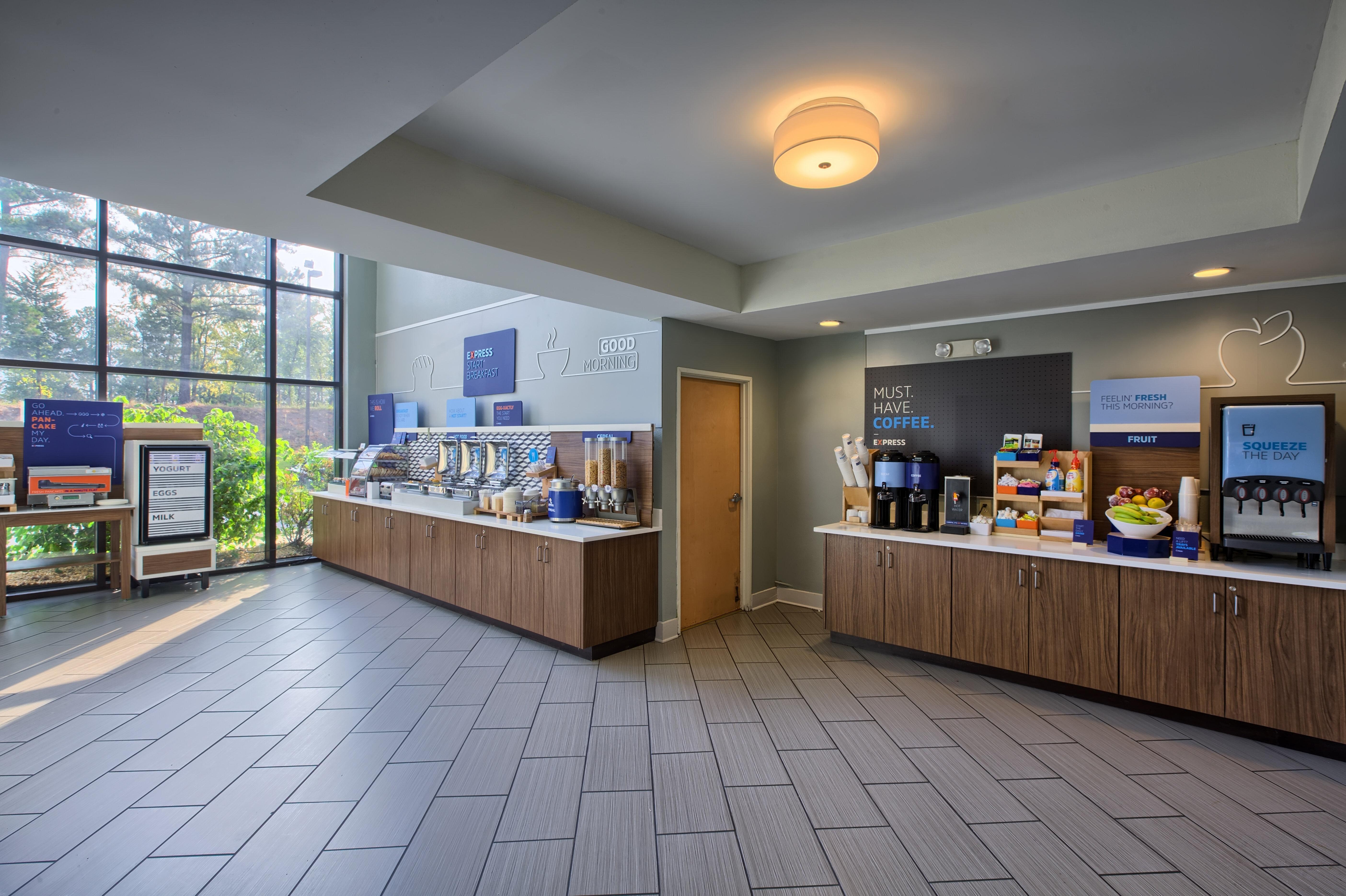 Holiday Inn Express Hotel & Suites Raleigh North - Wake Forest, An Ihg Hotel מראה חיצוני תמונה