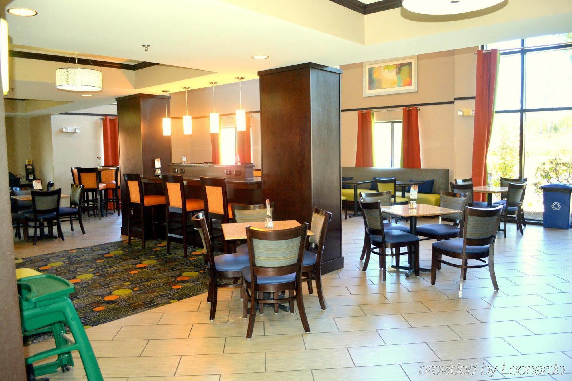 Holiday Inn Express Hotel & Suites Raleigh North - Wake Forest, An Ihg Hotel מראה חיצוני תמונה